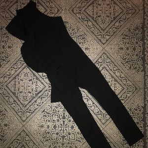 Sexy jumpsuit with one sided ruffle
